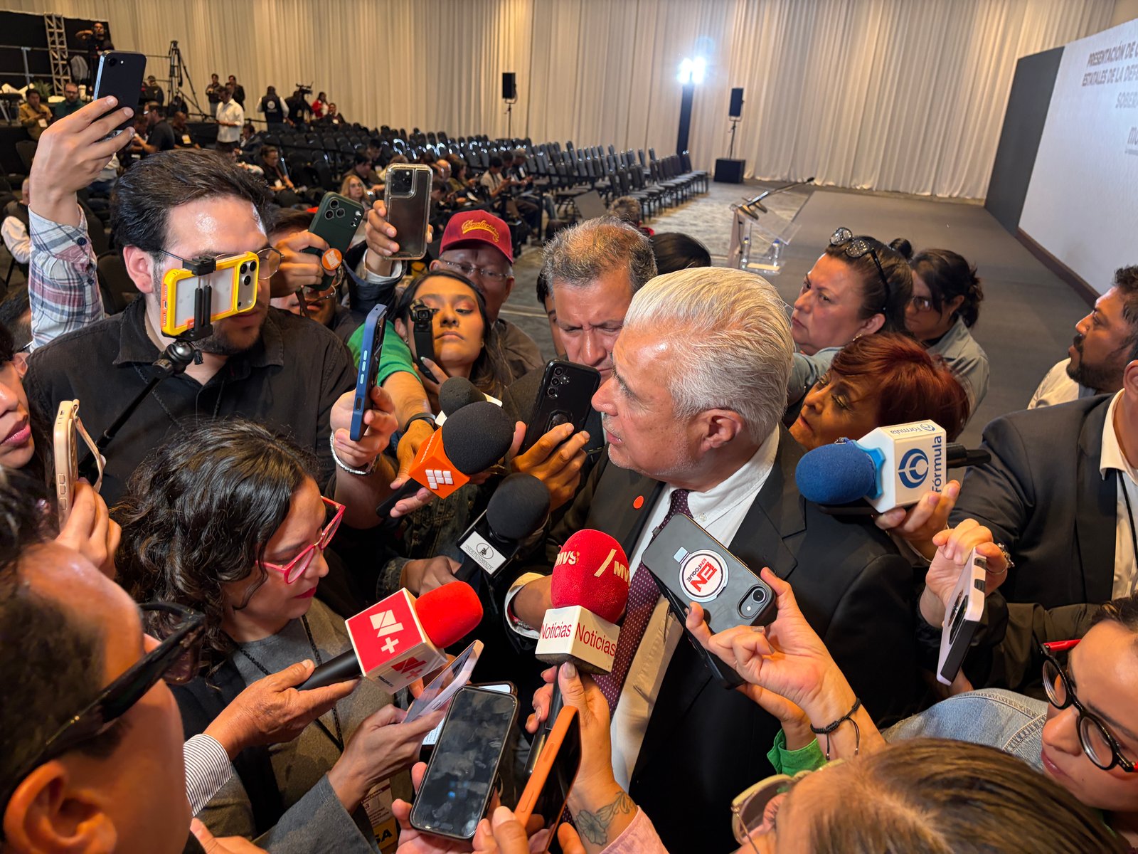 José Narro cuestiona encuesta de Morena en Zacatecas y anuncia revisión de resultados