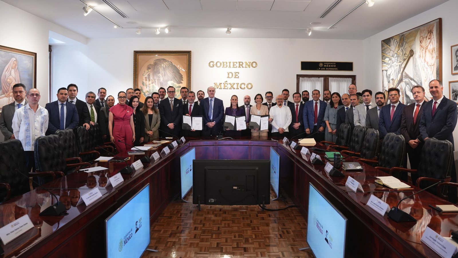 Gobierno de Sheinbaum renueva acuerdo con gasolineros para contener precios y proteger el bolsillo