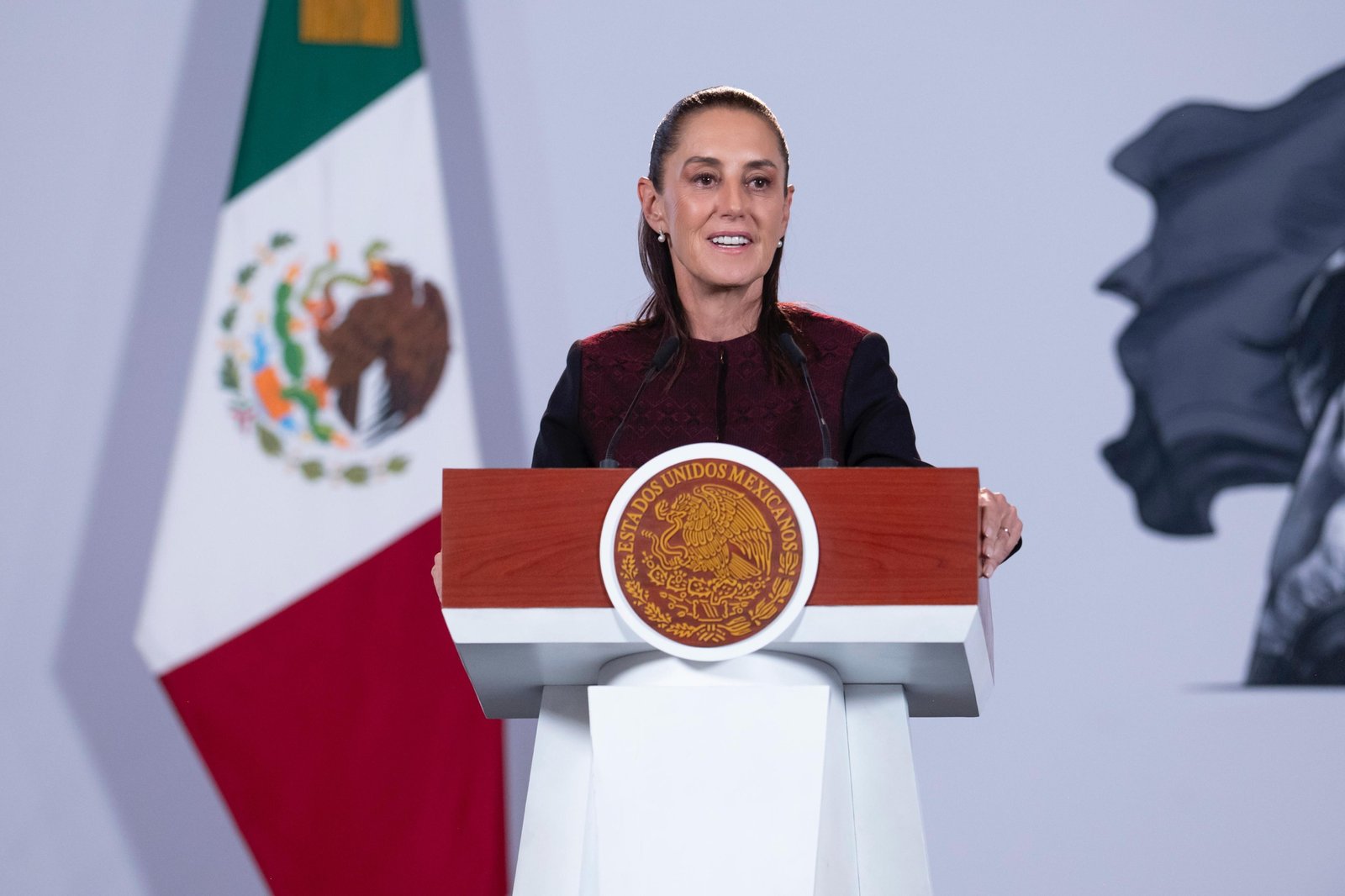 Sheinbaum descarta nuevos impuestos para 2027 y apuesta por mayor fiscalización
