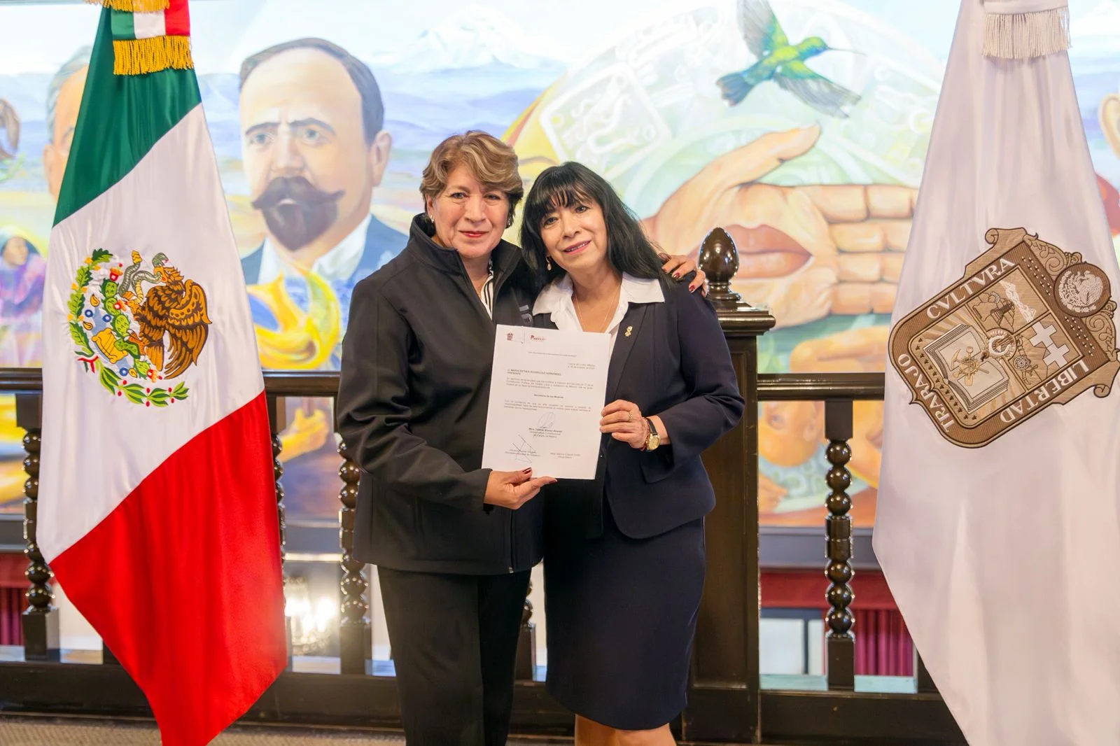 La Gobernadora, Delfina Gómez y la Profesora María Esther Rodríguez, Secretaria de las Mujeres: proyectan cobertura en el Estado de México de Centros LIBRE para finales de 2026.